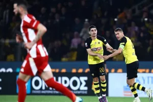 Η AEK τη νίκη γοήτρου, ο Ολυμπιακός στον τελικό του Κυπέλλου