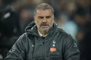 Ο Ποστέκογλου έλεγε για τίτλο και η Τότεναμ «φλερτάρει» με τη χειρότερη εκδοχή της στην Πρέμιερ!