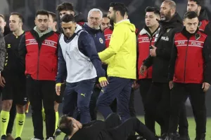 Τιμωρία τριών αγωνιστικών στον Μουρίνιο για το επεισόδιο με τον Μπορούκ