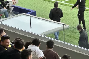 Η αφιέρωση του Μακρή στον Νεοφύτου! (Φώτος Kerkida)
