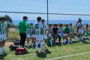 (ΦΩΤΟΣ) Πρωταθλήτρια Κ17 η Ομόνοια
