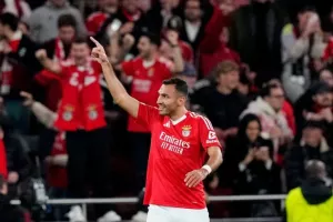 "Η εμφάνιση του Παυλίδη συμβολίζει τι είναι η ζωή ενός ποδοσφαιριστή"