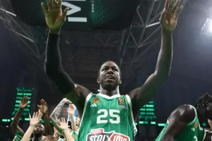 MVP της Ευρωλίγκα ο Κέντρικ Ναν!