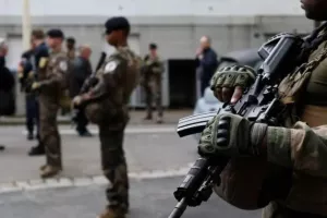 Λάτρης του Χίτλερ ο 15χρονος δράστης της επίθεσης με μαχαίρι σε σχολείο