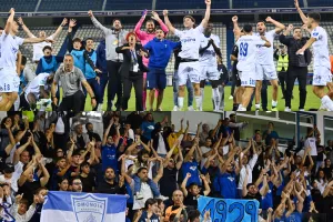 (Βίντεο Kerkida) "Η ιστορία και η φανέλα σου βαριά"