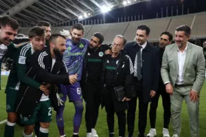 Παναθηναϊκός: Η πορωτική ομιλία του Βιτόρια και το «μίλα» στον Σιώπη! 