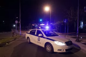 Κρανοφόροι έδειραν 18χρονο φοιτητή που φορούσε φανέλα της ΑΕΛ