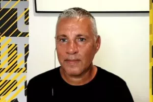 ΕΡΧΕΤΑΙ... ανάλυση!