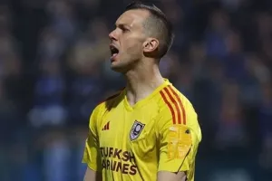 O Dejan Iliev...