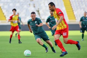 (Φώτος) Σε… δράση οι παλαίμαχοι 