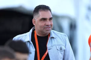 Το προχωρά ο Σταύρος Δημοσθένους 