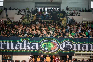 Guardians: "Τα σκυλιά επέστρεψαν και θα το φέρουν στη Λάρνακα, όπου ανήκει"