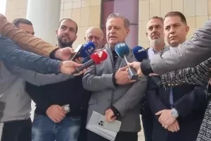 Κοινή ανακοίνωση των 4 ομάδων προς ΥΠΟΙΚ : "Αποτελεί εμπαιγμό της κοινής γνώμης"