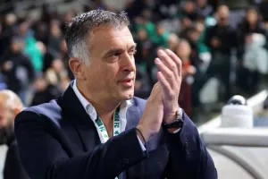 Για την πρώτη στο...τελευταίο του