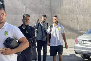 (Φώτος Kerkida) Η άφιξη της ΑΕΚ 