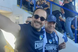 (ΒΙΝΤΕΟ Kerkida) Άφιξη Νίκου Χριστοδουλίδη/"Ως πρόεδρος και φίλαθλος δεν ξέρω να κρύβομαι"
