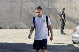 (Φώτος Kerkida) Η άφιξη της ΑΕΚ 