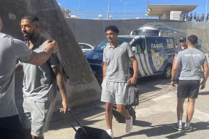 (Φώτος kerkida) Η άφιξη των πρωταθλητών