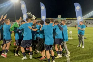 (Βίντεο/Φώτος Kerkida) Η απονομή... στην νταμπλούχο Πάφο Κ19
