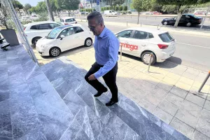 (UPD/Φώτος Kerkida) Αποχώρηση με... χαμόγελα