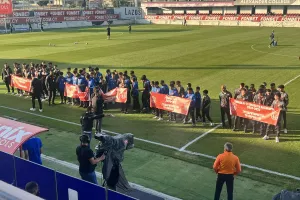 (Φώτος Kerkida) Χειροκρότημα στις ομάδες ακαδημιών 