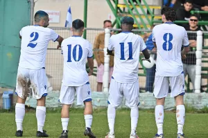 Τα έβαψαν μπλε... οι πρωταθλητές!