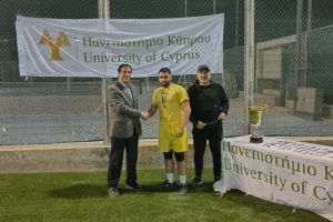 Άνοιξαν οι σαμπάνιες τίτλου!