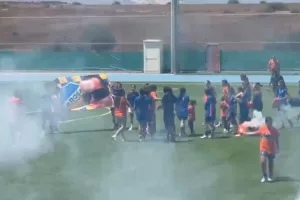 Στο πανό... ο προπονητής!