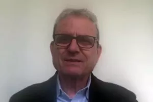 "Ο κόσμος του ΑΠΟΕΛ ανησυχεί, όχι γιατί θα μπούμε σε μνημόνιο αλλά γιατί δεν γνωρίζει τι γίνεται"
