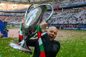 ΠΡΙΝ 10 χρόνια με... την Legia Warszawa