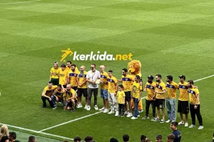(Βίντεο/Φώτος Kerkida) Βραβεύσεις από τον πρόεδρο της ΑΕΛ