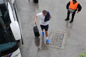(Φώτος Kerkida) Η άφιξη Ομόνοιας και Απόλλων 
