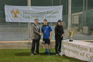 Άνοιξαν οι σαμπάνιες τίτλου!
