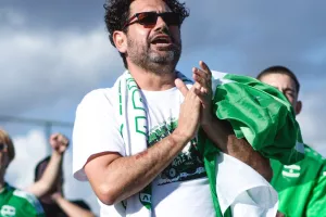 (ΦΩΤΟΣ) Με κόσμο στην προπόνηση, πριν την Πάφο!