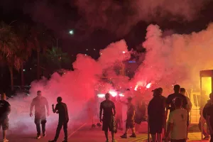 (Βίντεο/Φώτος Kerkida) Έκαναν... τη νύχτα-μέρα οι ΑΕΚτζήδες!