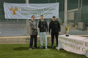 Άνοιξαν οι σαμπάνιες τίτλου!