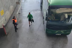 (Φώτος Kerkida) Η άφιξη Ομόνοιας και Απόλλων 
