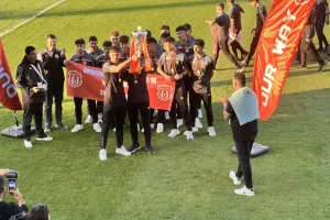 (Φώτος Kerkida) Βράβευσε και τους καμάρωσε ο πρόεδρος!