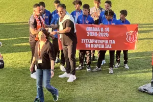(Φώτος Kerkida) Βράβευσε και τους καμάρωσε ο πρόεδρος!