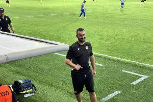 Αποχώρηση από ΑΕΛ