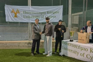 Άνοιξαν οι σαμπάνιες τίτλου!