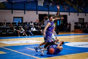 Στον τελικό με Κεραυνό η ΑΕΚ (Φώτος) 