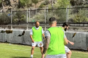 "Το άλλο Σάββατο, παππούδες, γιαγιάδες, γυναικόπαιδα, άντρες από όλη την επαρχία" (Φώτος)