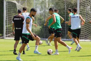 ΚΛΙΚΣ πριν απ' το "αιώνιο"