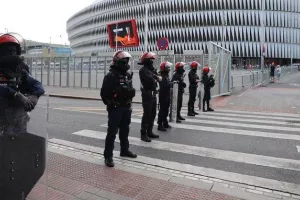 (Βίντεο) Επεισόδια χθες το βράδυ στο Μπιλμπάο ανάμεσα σε οπαδούς της Γιουνάιτεντ και της Τότεναμ