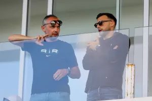Ο Τρισκόφσκι...
