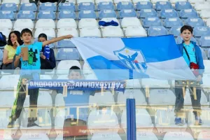  ΔΙΠΛΟ και... ελπίζει σε παραμονή! (Φώτος)