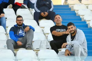  ΔΙΠΛΟ και... ελπίζει σε παραμονή! (Φώτος)