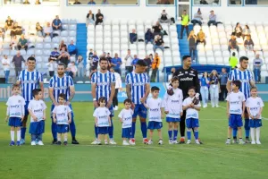  ΔΙΠΛΟ και... ελπίζει σε παραμονή! (Φώτος)