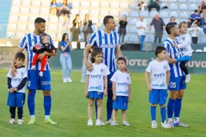  ΔΙΠΛΟ και... ελπίζει σε παραμονή! (Φώτος)